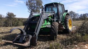 Tractor Forestal con Pinzas